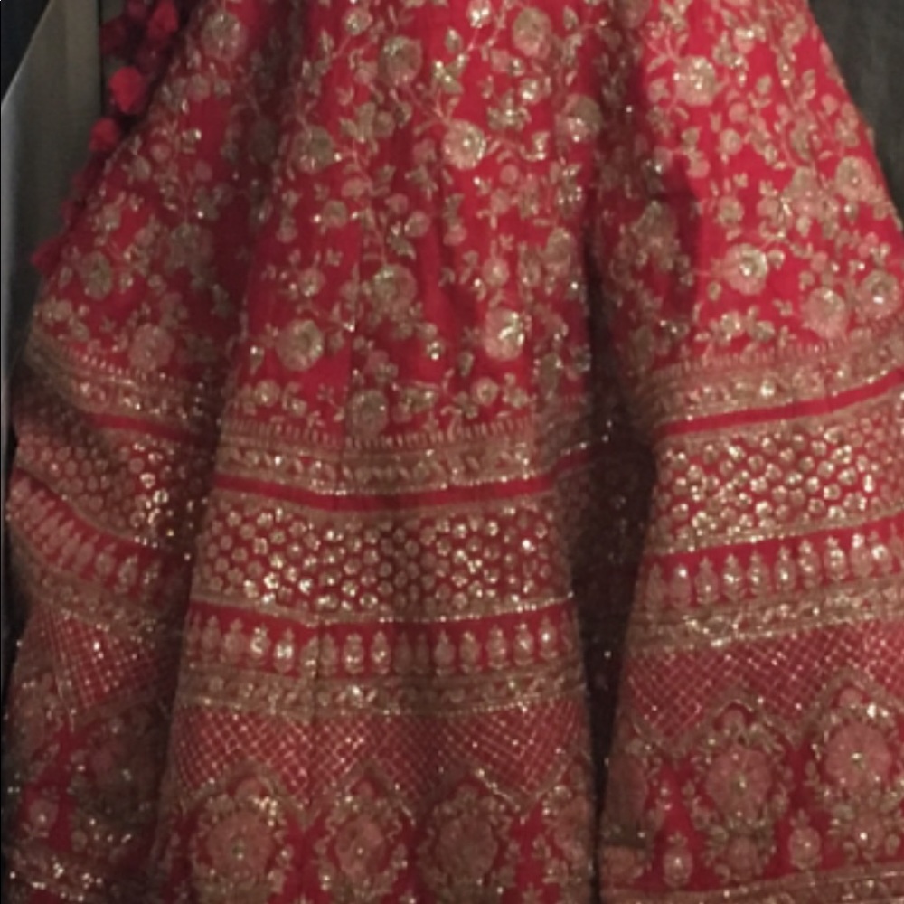 Sabyasachi copy lehnga in crimson red color. - Picture 6 of 11